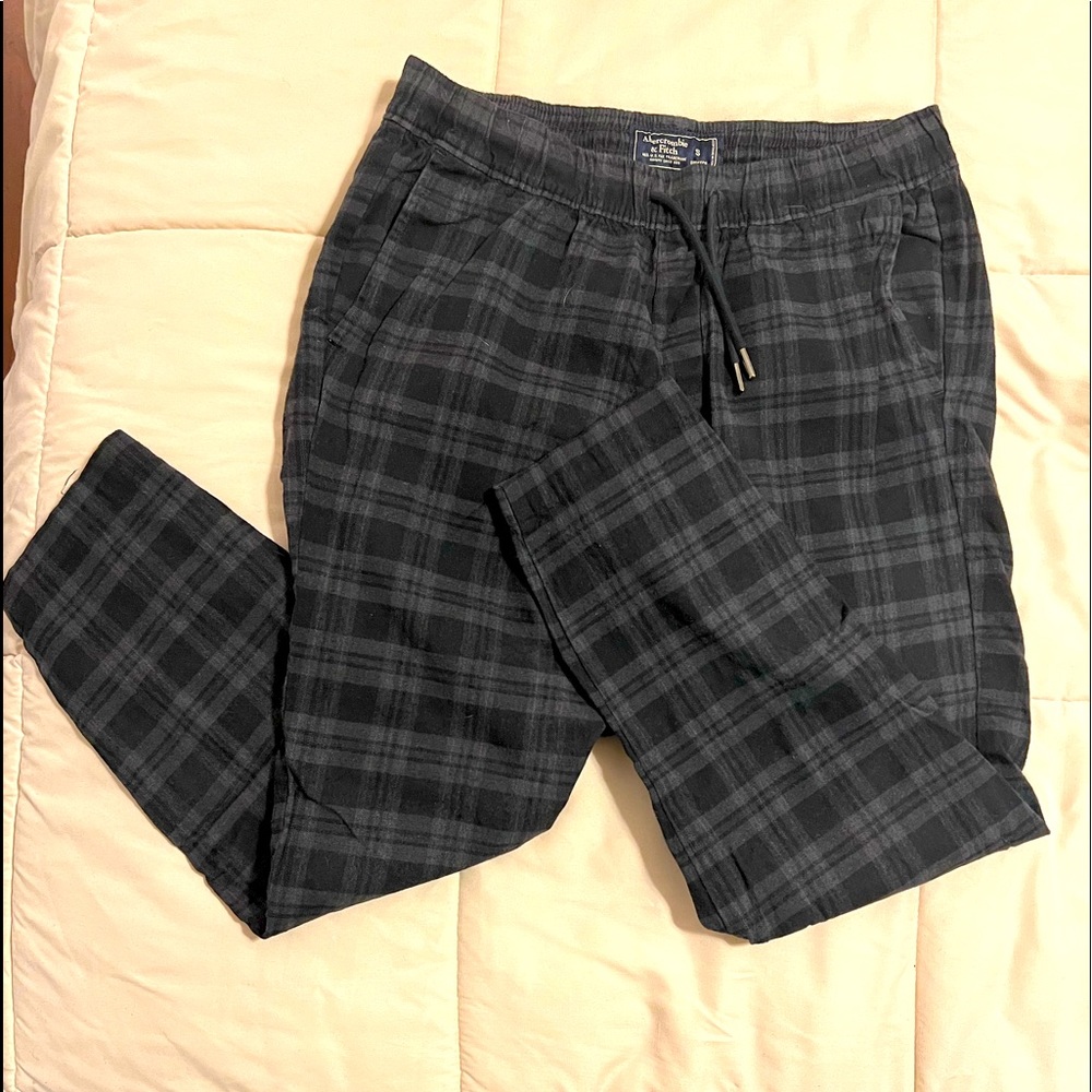 Abercrombie and Fitch Black Plaid Pants Size Small